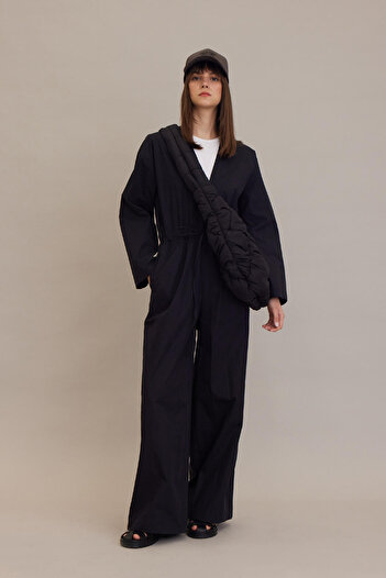 Manuka WIDE CUT COMFORTABLE JUMPSUIT BLACK