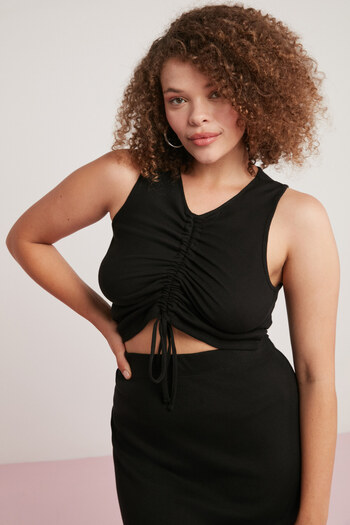 ETHIQUET Gloria Women's Ribbed Look Drape Detailed V-Neck Zero Sleeve Black Plus Size Body