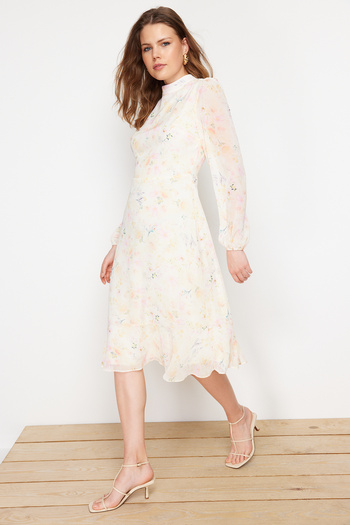 Trendyol Collection White A-Line Stand Collar Midi Lined Midi Woven Winter Dress Twoaw20El1313