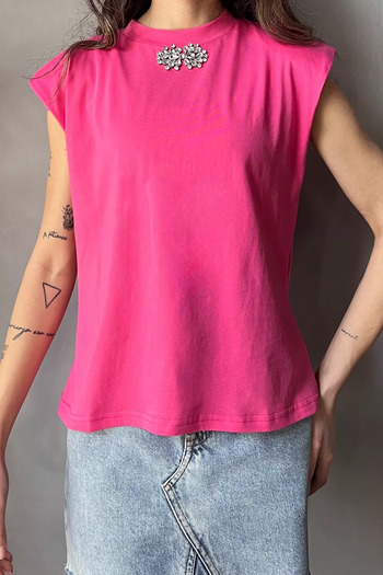 GÜLSELİ Fuchsia Collar Jewelled Shoulder Padded Tank Top