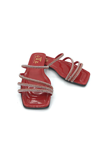 shoemio Scarlett Women's Slippers - Stone Detailed
