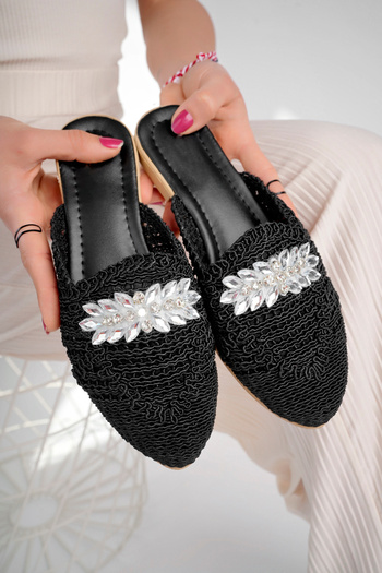 StWenn Women's Stone Slippers Closed Front Straw Lace Knitted Dowry Daily Outdoor Slippers Mother's Slippers