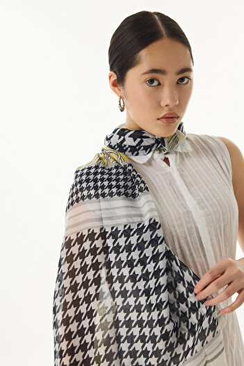 FENZA SCARF Evie Gray Cotton Shawl - Houndstooth Pattern