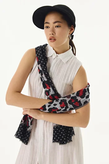 FENZA SCARF DINA - Gray-Black Leopard Patterned Cotton Shawl