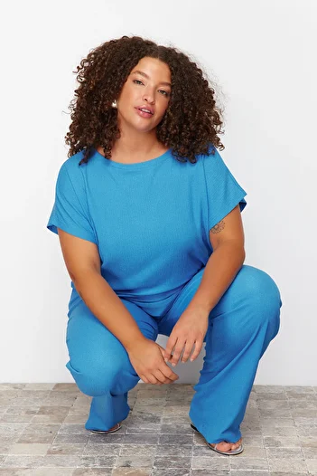 Trendyol Curve Saks Seasonal T-Shirt and Pants Set - Crew Neck, Wrap Tbbss24Cp00003