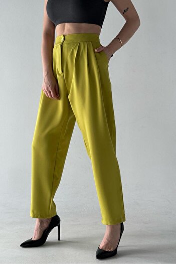 NUDEQUEEN Women's Pleated Carrot Trousers KGT-XPL6371