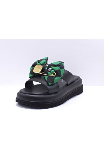 Guja Bow Slippers (mold is small, size 1)