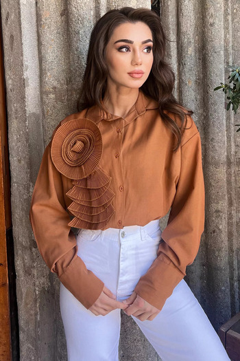 GÜLSELİ Camel Rose Detailed Women's Shirt