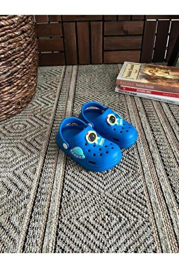 Behtah Kundura Girls Boys Kids 4 Pieces Cross Jibbitz Ornate Gift Closed Front Garden Pool Daily Sandals Slippers
