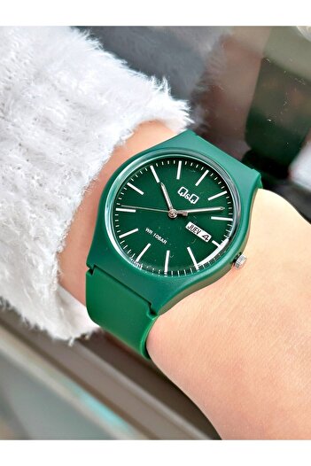 Q&Q A212j201yb Waterproof Unisex Wristwatch with Silicone Cord