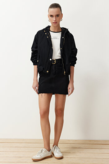Trendyol Collection Oversize Black Thin Windbreaker - Twoss24mo00001