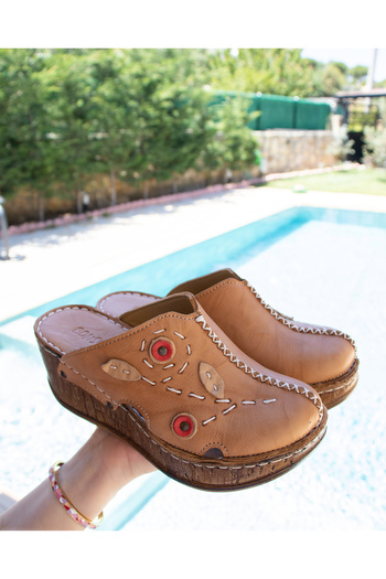 CONSUELO Δερμάτινες παντόφλες με τακούνι Orthopedic Wedge