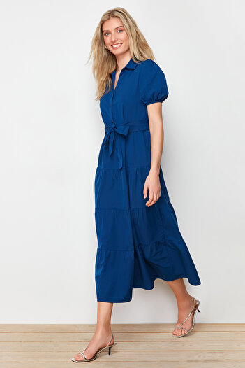 Trendyol Collection Μαξι υφαντό φόρεμα πουκάμισου με γιακά λουλακίου TWOSS24EL00861