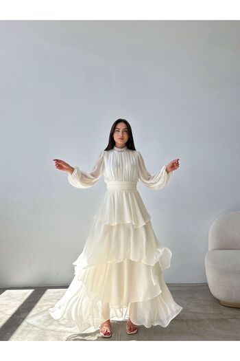 Swan Woman Βραδινό φόρεμα με λεπτομέρεια με βολάν