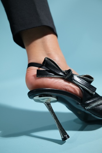 LuviShoes Detailní dámské boty na vysokém podpatku GLEN Black Skin na zip