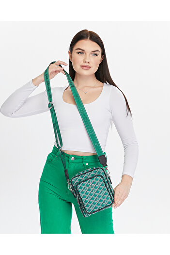 Cacharel Green Women's Shoulder Bag C-090