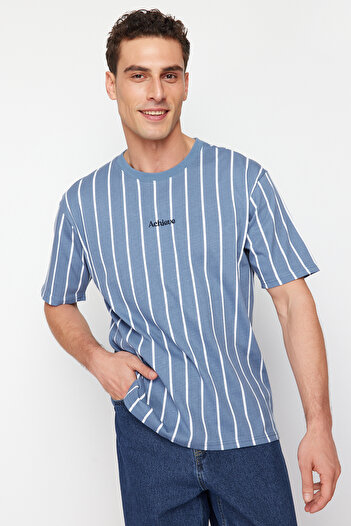 Trendyol Collection Indigové pruhované oversize bavlněné tričko - Tmnss24Ts00202