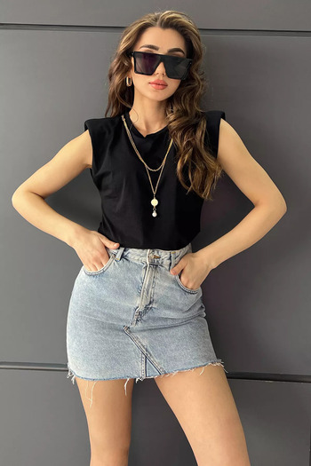GÜLSELİ Black Necklace Shoulder Padded Women's Blouse