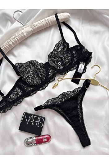 EDLİNGERİE Set bralet cu sârmă din dantelă neagră