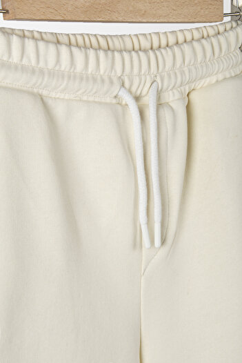 Terapi Men Men's Ecru Basic Regular Fit Shorts & Bermuda