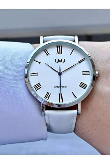 Q&Q Men's Leather Cord Wristwatch