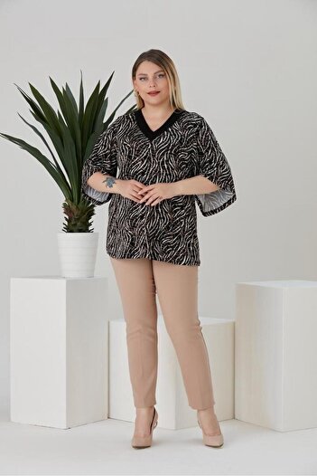 wearon tekstil Plus Size Women's Blouse - V-Neck, Flounced Sleeve