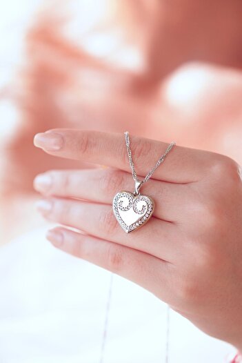 AŞIK ACCESSORIES Clara Nutcracker Princess - Steel Necklace with Heart Cover