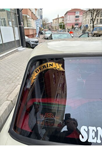 Kurt Reklam Dünyası Altın varaklı kurdeleli kişiye özel arka cam yazısı 22x10 cm