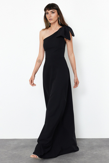 Trendyol Collection Tprss24Ae00163 černé tkané stylové večerní šaty a šaty pro návrat domů