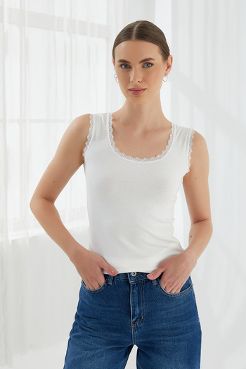 ModaPlaza Women's Lace Undershirt 1399