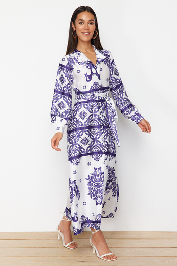 Trendyol Modest Βραδινό φόρεμα πουκάμισο με μωβ υφαντό σατέν σχέδιο TCTSS24EB00039