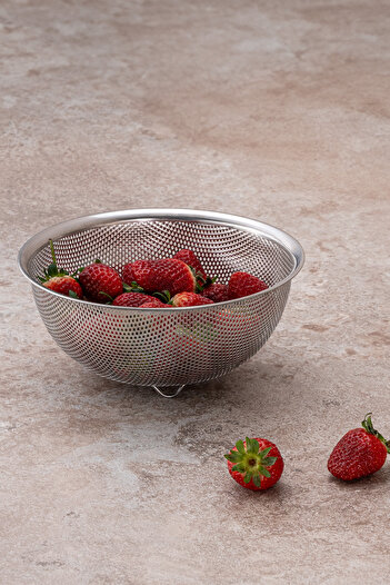 Emsan Steel Steel Strainer with a Size of 22.5 cm