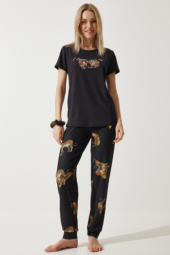 Happiness İstanbul Schwarzes Pyjama-Set für Damen mit Tigermuster, T-Shirt und Hose, gestrickt, Schnalle FP00004