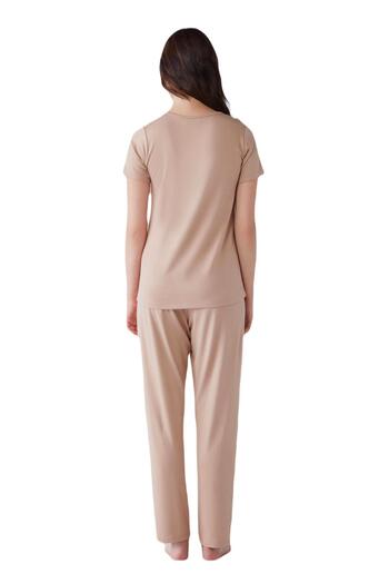 Nautica Women's Soft Textured Mink Pajamas Set