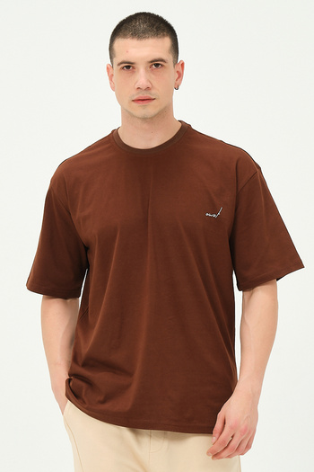 Owut Collection Men's Brown Oversize T-Shirt with Back Print Detail