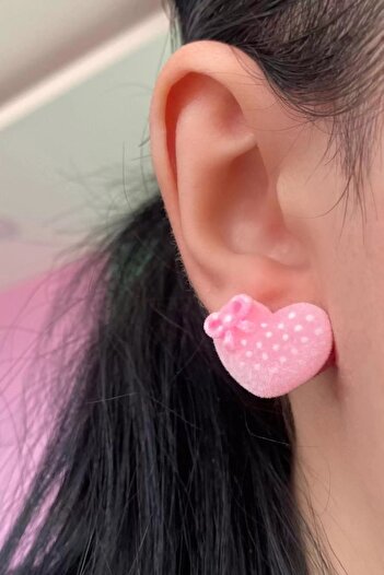 Stone Family Pink Color Heart Figure Earrings (Pair)