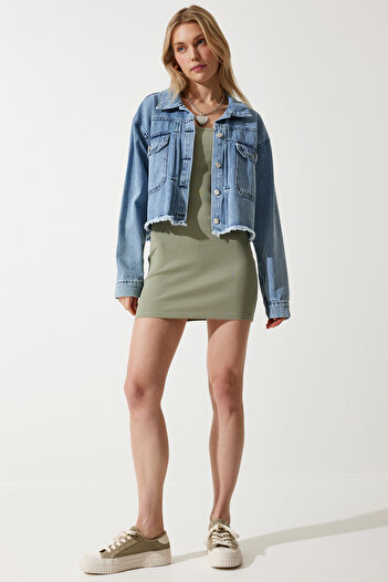Happiness İstanbul Women's Medium Blue Wide Pocketed Edges Seamless Denim Jacket RV00188