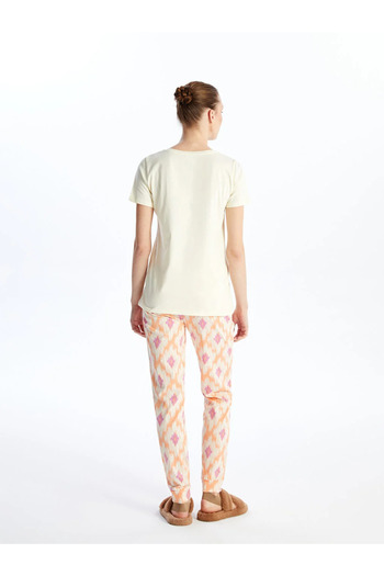 LC Waikiki LCW DREAM Crew Neck Printed Short Sleeve Women's Pajamas Set