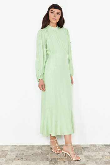 Trendyol Modest Φόρεμα με πράσινο λουλούδι ζακάρ υφαντό TCTSS24EB00064