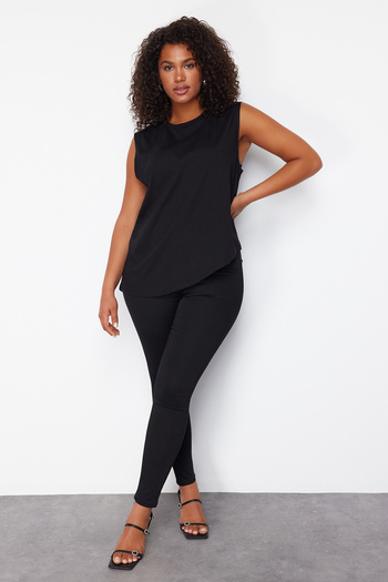 Trendyol Curve Black 100% Cotton More Sustainable Asymmetrical Knitted T-shirt TBBSS24BF00052