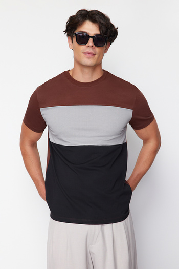 Trendyol Collection Καφέ βαμβακερό μπλουζάκι Color Blocked - κανονική εφαρμογή TMNSS24TS00076