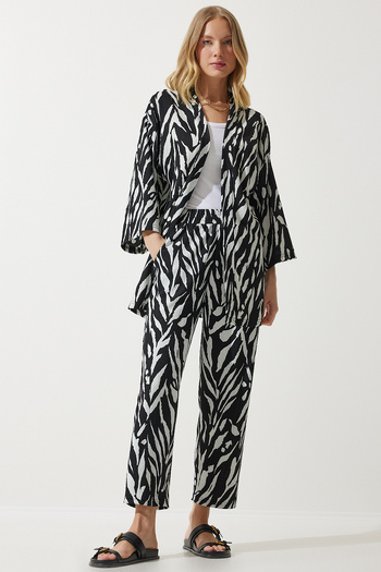 Happiness İstanbul Schwarz gemustertes Kimono-Hosen-Strickset für Damen BY00054
