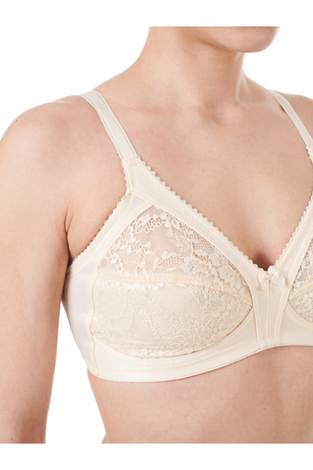 Deborah Non-wired Gathering Lace Bra Skin 6430