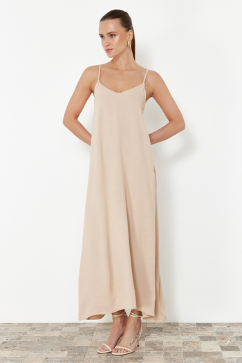 Trendyol Collection Maxi šaty rovného střihu s drahokamy s výstřihem do V - TWOSS24EL00995