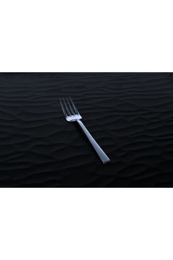 Viyalente Set of 12 Stainless Narcissus Dessert Forks