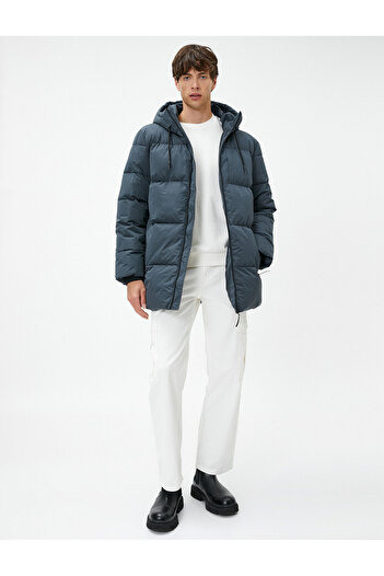 Koton Pufferjacke, Kapuze, Taschendetail, Reißverschluss