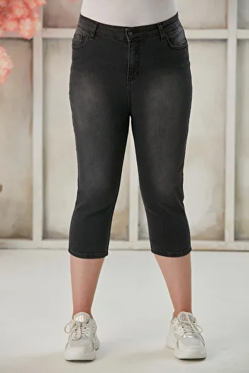 RMG Plus Size Smoked Denim Capri