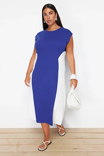 Trendyol Curve Saks -Ecru Color Blocked Midi Crepe Knitted Plus Size Dress TBBSS24AH00143