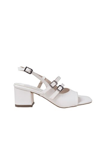 bescobel White Fonka Women's Sandals - Low Heel and Buckle Detail, 5 cm
