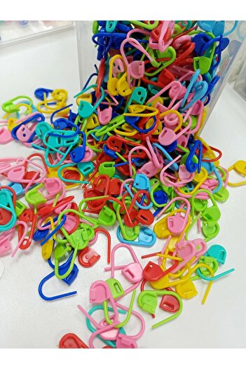 Sultan 20-Piece Plastic Knitting Standby Apparatus